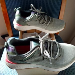Women's Ryka Shoes